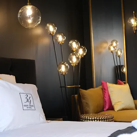 34 Hotel *