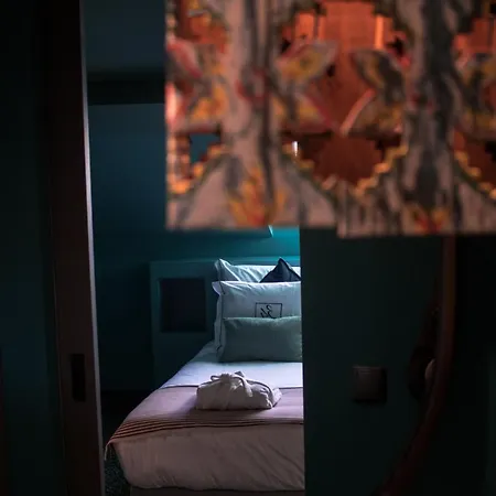 34 Hotel